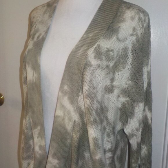 GILDED INTENT SIZE SMALL GREEN AND CREAM TIE-DYE OPEN FRONT CARDIGAN SWEATER - Picture 9 of 11
